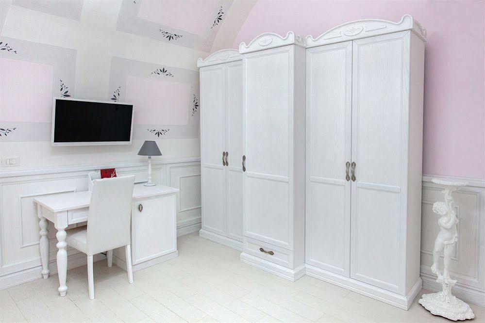 Bed and Breakfast Domus Rosa Neapol Exteriér fotografie